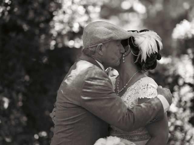 Le mariage de Julien et Elodie à Cabasse, Var 10