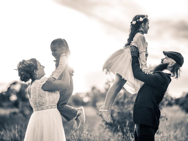 Le mariage de Julien et Elodie à Cabasse, Var 15
