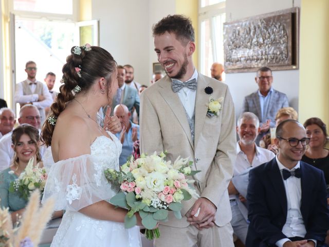 Le mariage de Valentin et Lucie à Bitche, Moselle 8