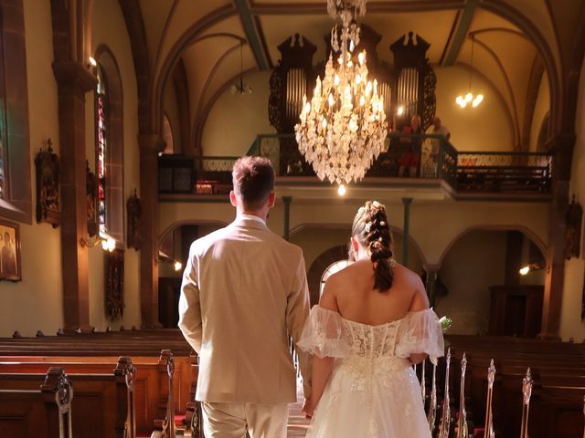Le mariage de Valentin et Lucie à Bitche, Moselle 17