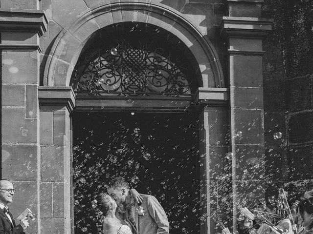 Le mariage de Valentin et Lucie à Bitche, Moselle 19