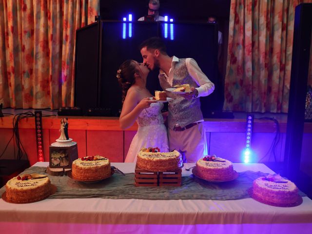 Le mariage de Valentin et Lucie à Bitche, Moselle 32