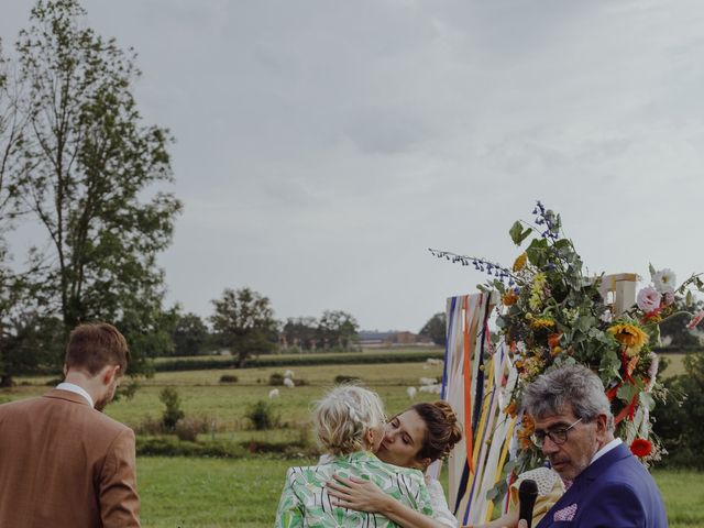 Le mariage de Pierre et Chloé à Sens-Beaujeu, Cher 35