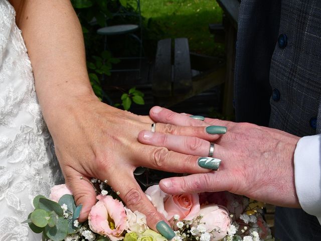 Le mariage de Julien et Rebecca à La Madeleine, Nord 4