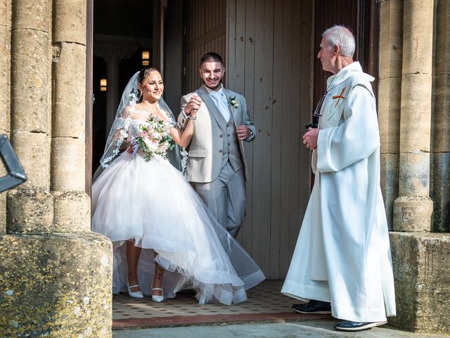 Le mariage de Allison et Sacha à Avril, Meurthe-et-Moselle 8
