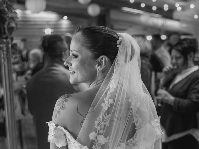 Le mariage de Allison et Sacha à Avril, Meurthe-et-Moselle 13