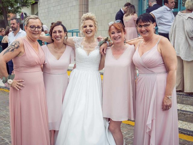 Le mariage de Benoît et Nathalie  à Guesnain, Nord 8