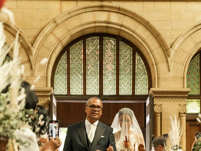 Le mariage de Stéphane et Liana à Sedan, Ardennes 14