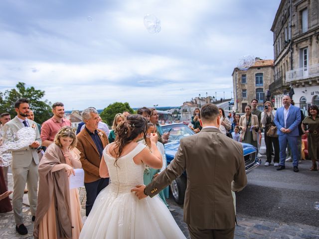 Le mariage de Jean-Philippe et Jenny à Angoulême, Charente 14