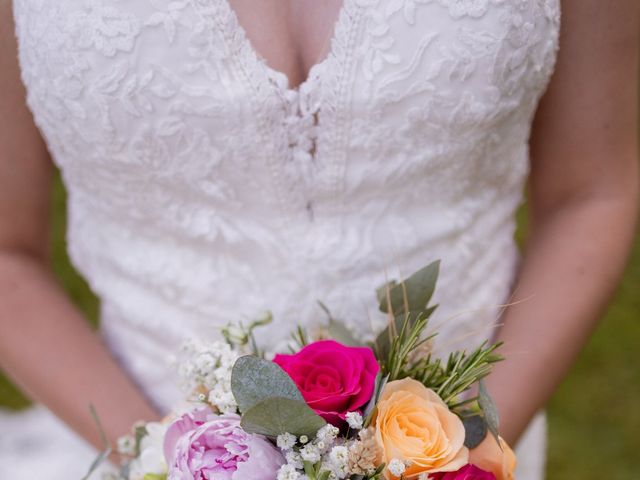 Le mariage de Frédéric  et Marine à Vouillé, Vienne 40