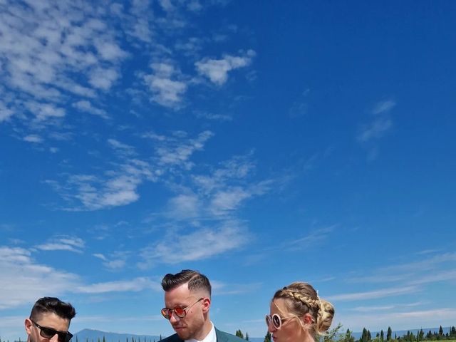 Le mariage de Chris  et Clemence  à Pierrelatte, Drôme 7