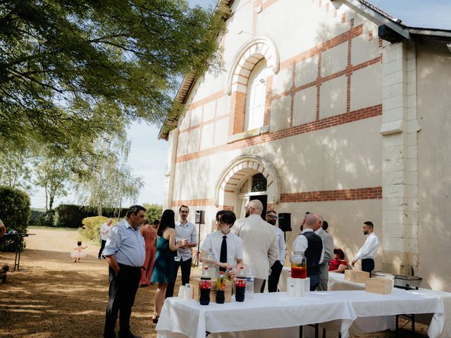 Le mariage de Gryshka et Déborah à Saint-Antoine-du-Rocher, Indre-et-Loire 12