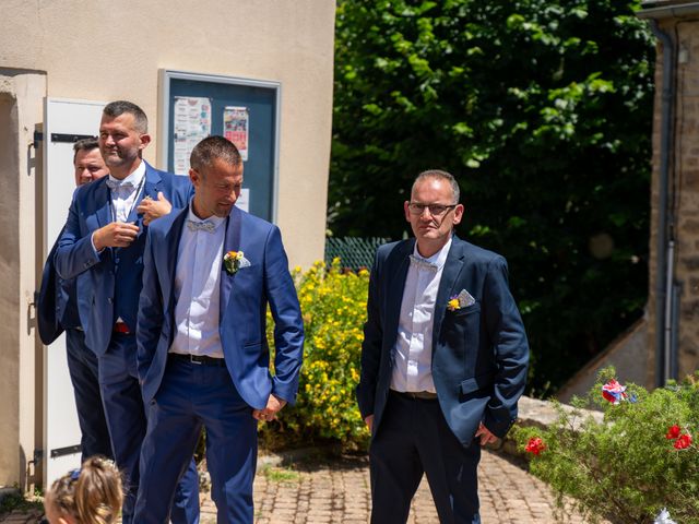 Le mariage de Lionnel et Emilie à Saint-Bonnet-de-Chirac, Lozère 23