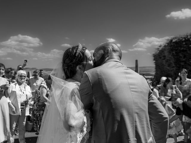 Le mariage de Lionnel et Emilie à Saint-Bonnet-de-Chirac, Lozère 53