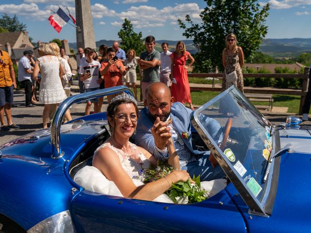 Le mariage de Lionnel et Emilie à Saint-Bonnet-de-Chirac, Lozère 69