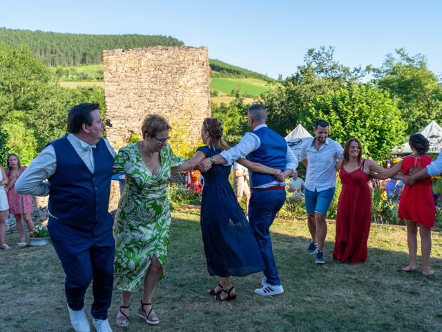 Le mariage de Lionnel et Emilie à Saint-Bonnet-de-Chirac, Lozère 80