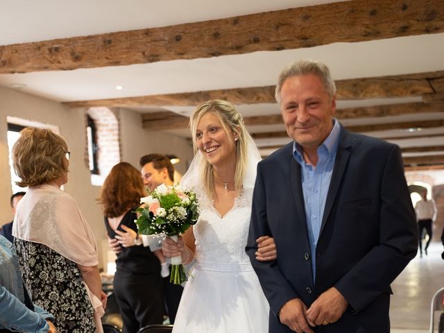 Le mariage de Julien et Alexandra à Mornand-en-Forez, Loire 13