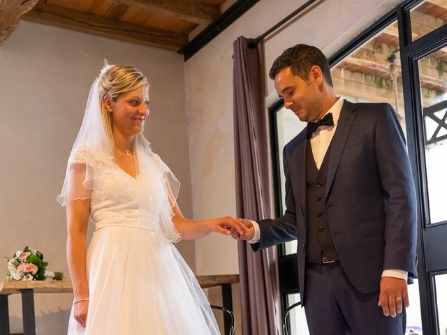 Le mariage de Julien et Alexandra à Mornand-en-Forez, Loire 28