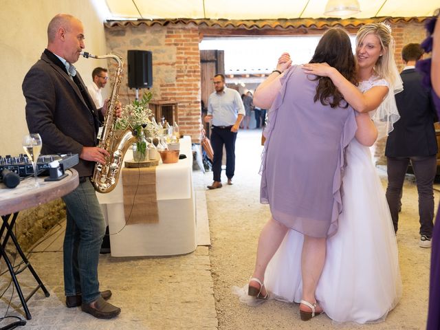 Le mariage de Julien et Alexandra à Mornand-en-Forez, Loire 55