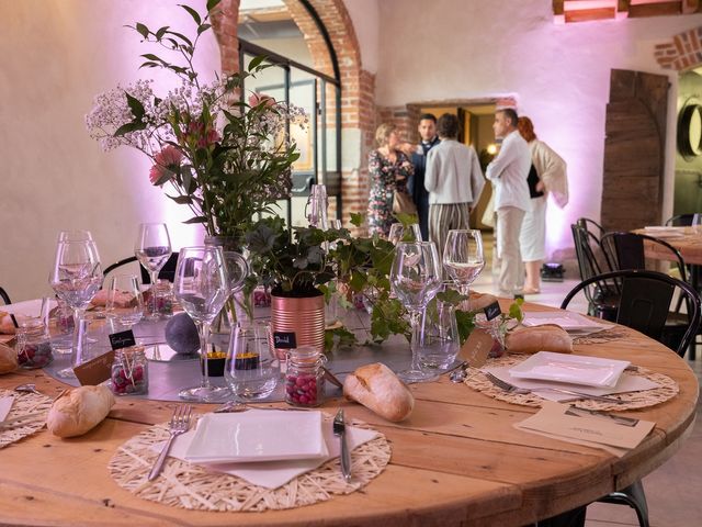 Le mariage de Julien et Alexandra à Mornand-en-Forez, Loire 63