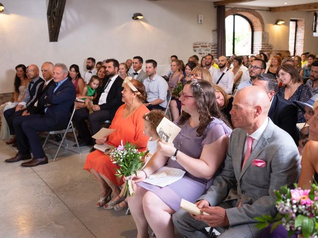 Le mariage de Julien et Alexandra à Mornand-en-Forez, Loire 23