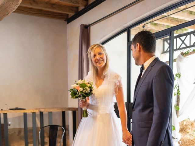 Le mariage de Julien et Alexandra à Mornand-en-Forez, Loire 27