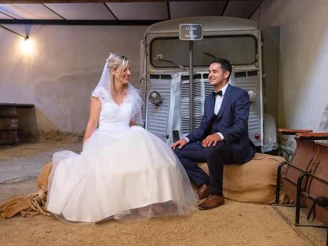 Le mariage de Julien et Alexandra à Mornand-en-Forez, Loire 44