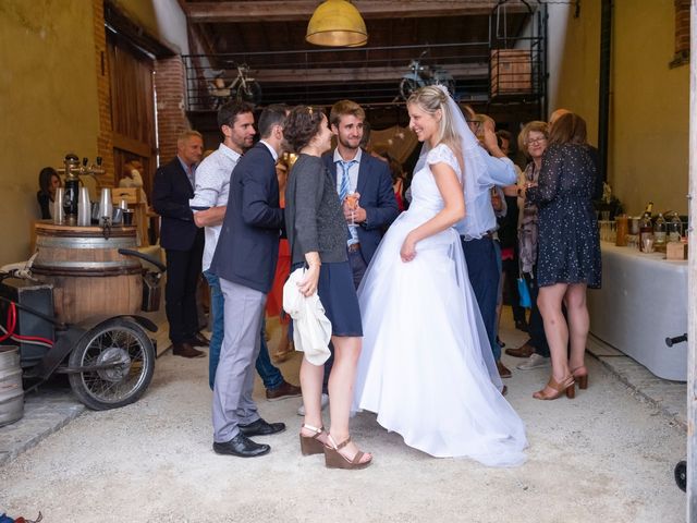 Le mariage de Julien et Alexandra à Mornand-en-Forez, Loire 47