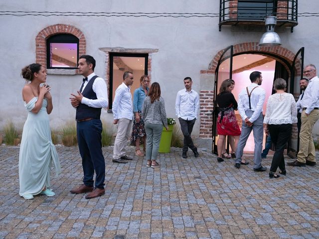 Le mariage de Julien et Alexandra à Mornand-en-Forez, Loire 75