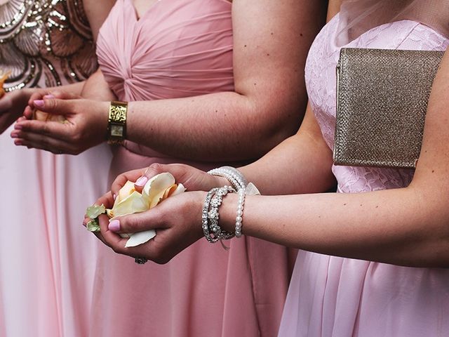 Le mariage de Yohann et Célia à Saint-Laurent-les-Églises, Haute-Vienne 18