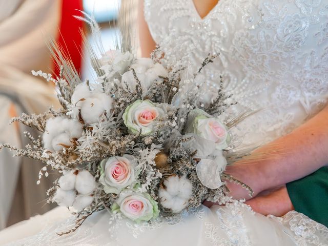 Le mariage de Alexandre et Chloé à Seilhac, Corrèze 2