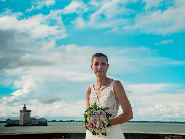 Le mariage de Pierre et Sabine à Bourcefranc-le-Chapus, Charente Maritime 2