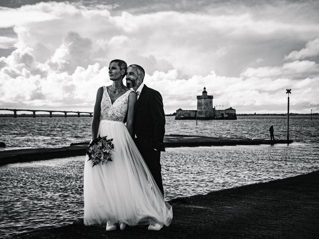 Le mariage de Pierre et Sabine à Bourcefranc-le-Chapus, Charente Maritime 12