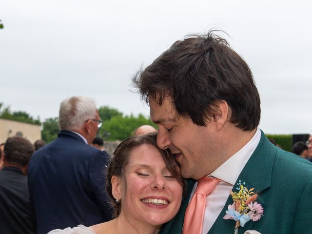 Le mariage de Bastien et Julie à Rochefort, Charente Maritime 11