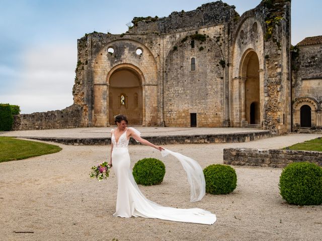 Le mariage de Bastien et Julie à Rochefort, Charente Maritime 18