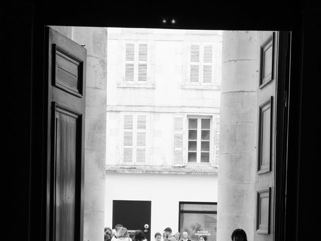 Le mariage de Bastien et Julie à Rochefort, Charente Maritime 71