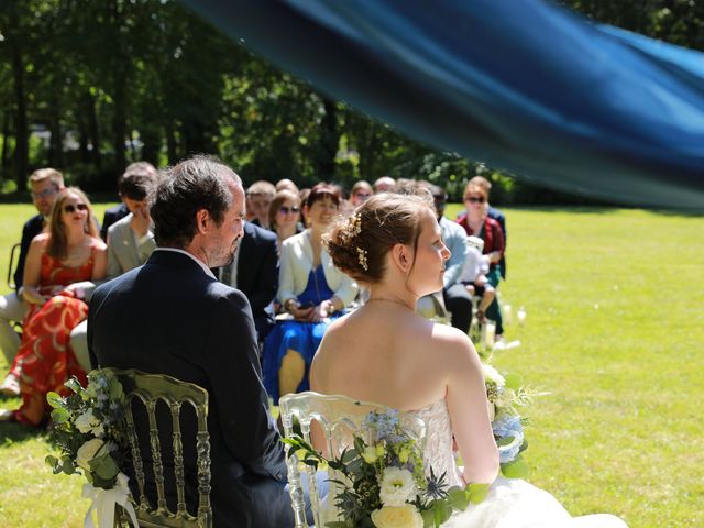 Le mariage de Alexandre et Clarisse à Mesnières-en-Bray, Seine-Maritime 35