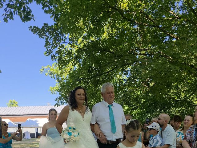 Le mariage de Sylvain  et Vanessa à Fagnon, Ardennes 6