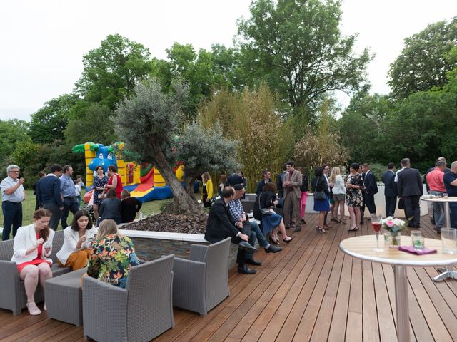 Le mariage de Julien et Caty à Magny-sur-Tille, Côte d&apos;Or 33