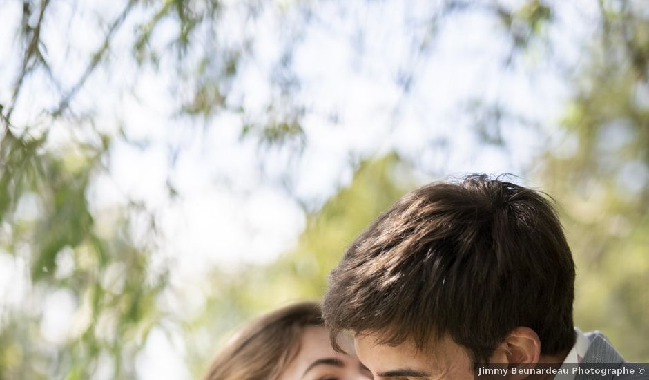 Le mariage de Etienne et Virginie à Irai, Orne