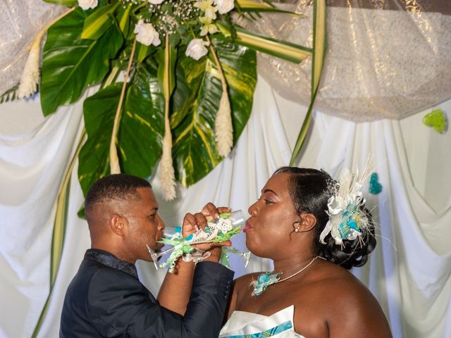 Le mariage de Jean et Annael à Sainte-Luce, Martinique 5