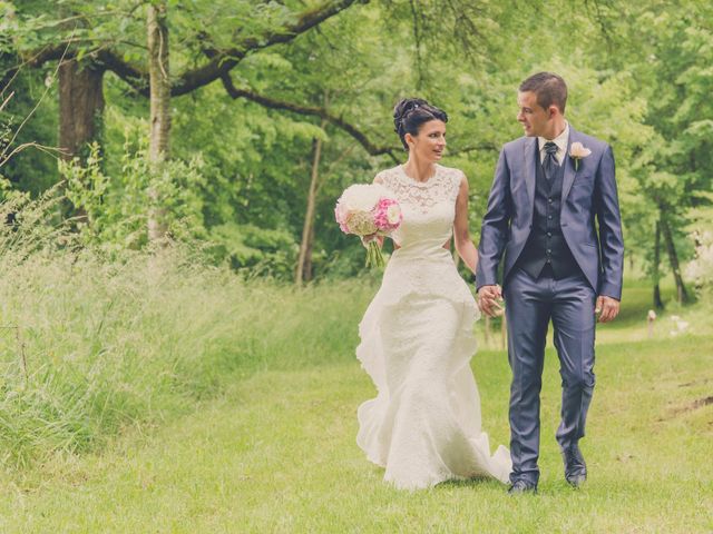 Le mariage de kevin et Lucie à Saint-Aulaye, Dordogne 24