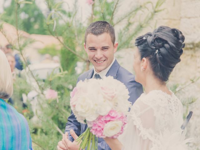 Le mariage de kevin et Lucie à Saint-Aulaye, Dordogne 64