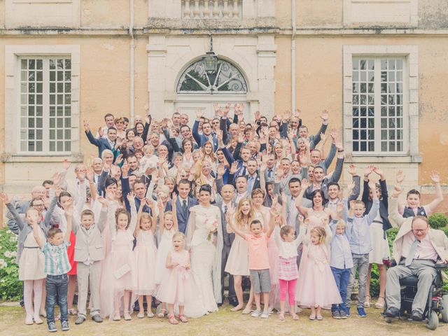 Le mariage de kevin et Lucie à Saint-Aulaye, Dordogne 72