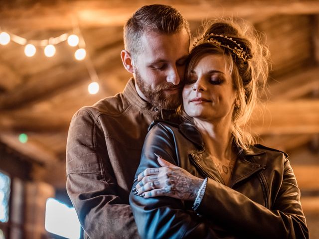 Le mariage de Maxime et Kitty à Althen-des-Paluds, Vaucluse 32