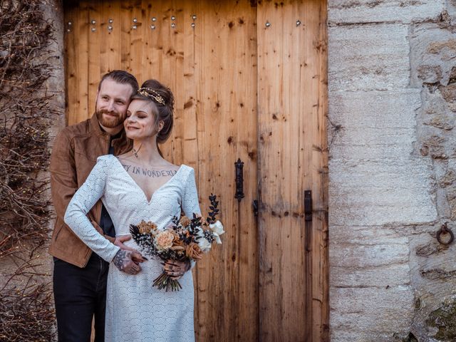 Le mariage de Maxime et Kitty à Althen-des-Paluds, Vaucluse 2