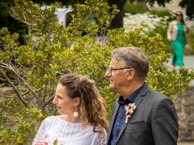 Le mariage de Stanislas et Laurianne à Plouha, Côtes d&apos;Armor 19