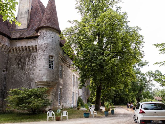 Le mariage de Aymeric et Noémie à Saint-Astier, Dordogne 1