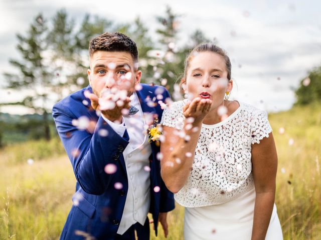 Le mariage de Aymeric et Noémie à Saint-Astier, Dordogne 32