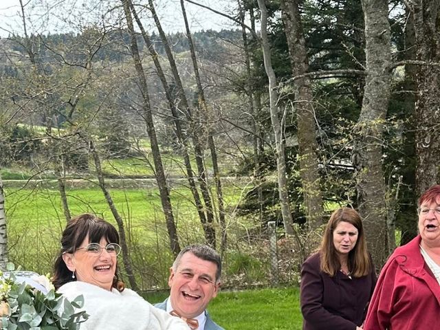 Le mariage de Bernard  et Francoise à Saint-Anthème, Puy-de-Dôme 13